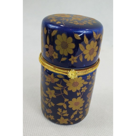 Lot of 3 Porcelain Trinket Boxes Pink Flowers Red Roses Purple Flowers Gold Trim - Picture 4 of 11